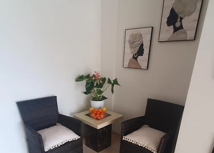 Beachfront Spacious 4-bed Apartment, Granados Appartement Marbellac