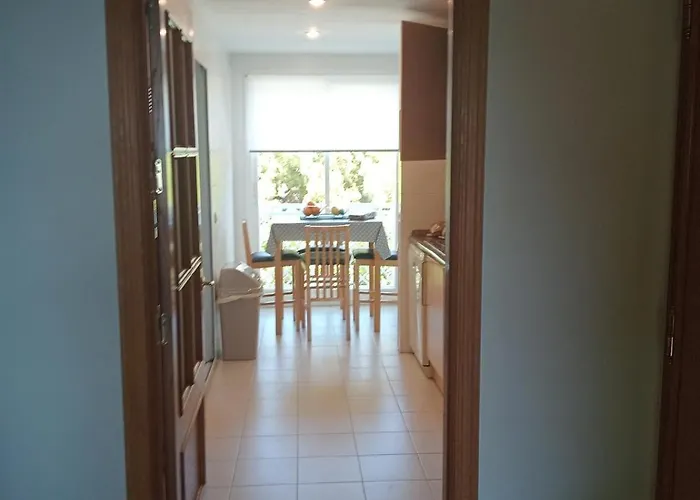 Beachfront Spacious 4-bed Apartment, Granados *