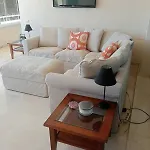 Beachfront Spacious 4-bed Apartment, Granados Apartmán Marbella