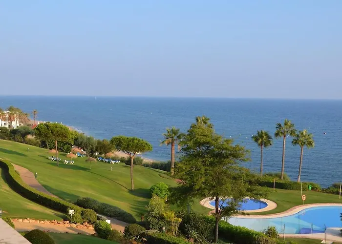 Apartmán Beachfront Spacious 4-bed Apartment, Granados